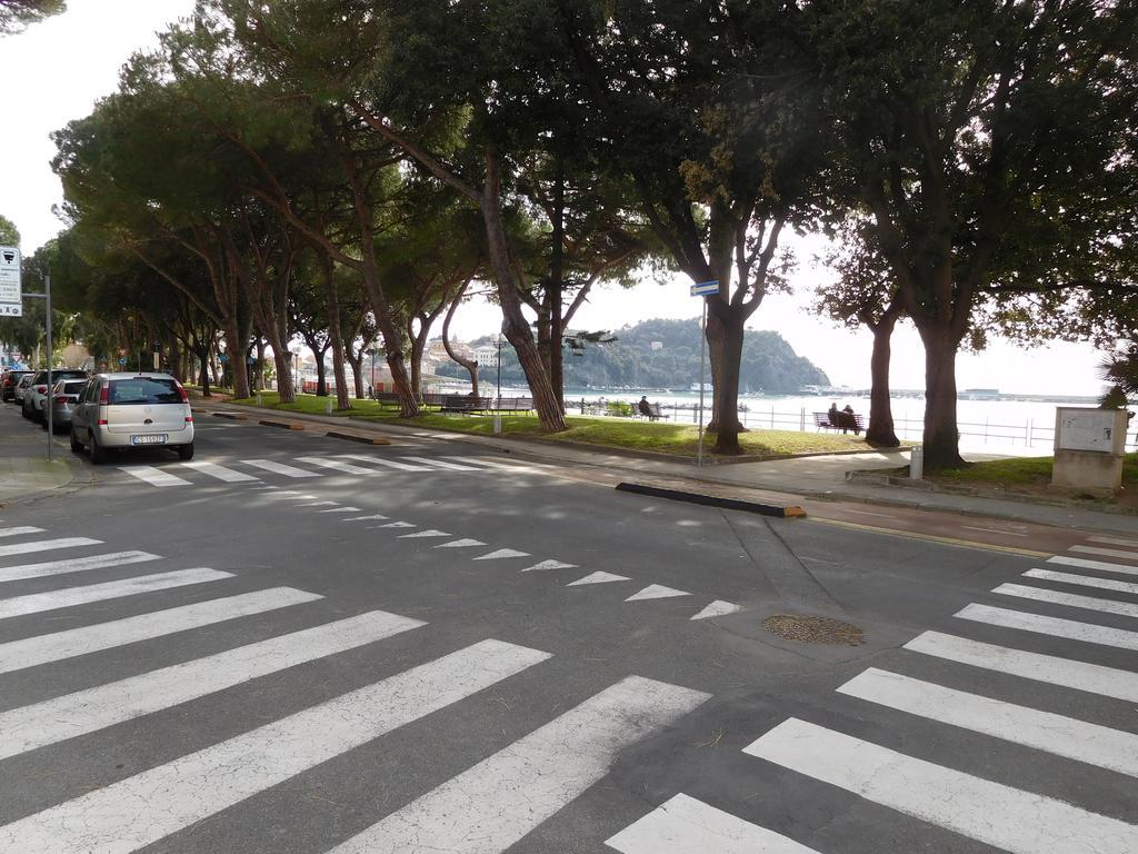 Baia Delle Favole Affittacamere Σέστρι Λεβάντε Εξωτερικό φωτογραφία