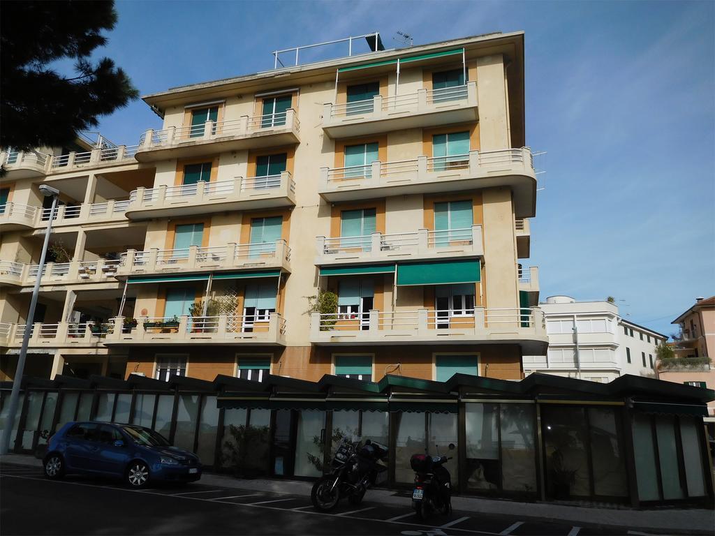 Baia Delle Favole Affittacamere Σέστρι Λεβάντε Εξωτερικό φωτογραφία